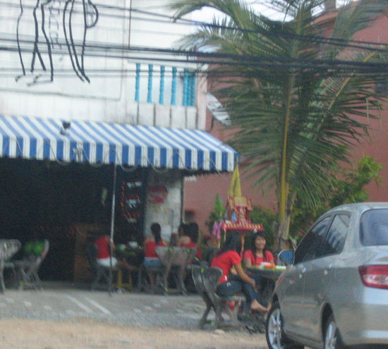 The 'bar girls' waiting for their farangs