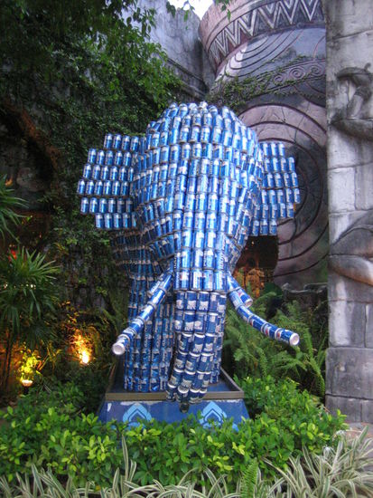 This 'Chang' is entirely made out of Pepsi cans
